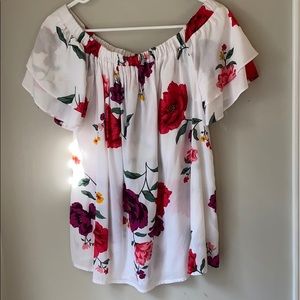 Old Navy off the shoulder floral top